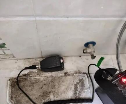 宝兴屋顶漏水维修公司分享下卫生间漏水的危害及解决方法